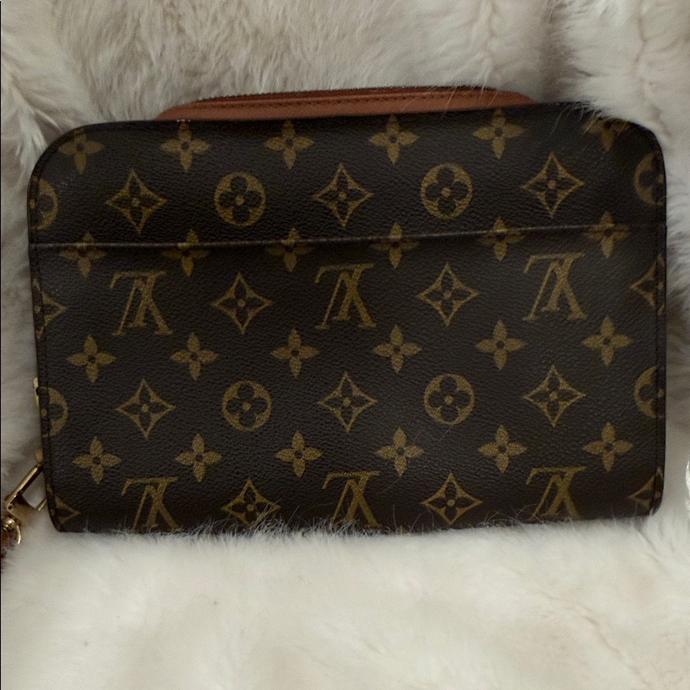 Louis Vuitton Monogram wristlet / Clutch Vintage Authentic! Excellent - Picture 3 of 13